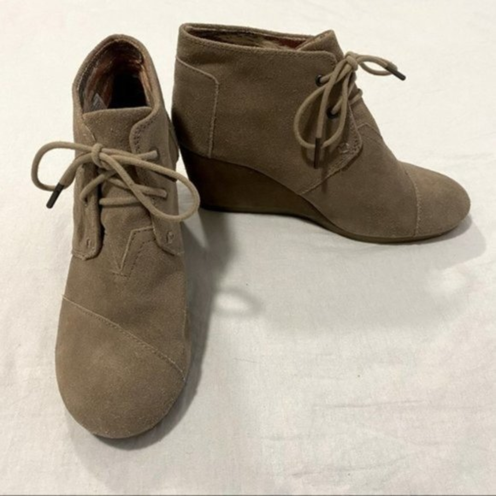 Toms Desert Wedge Ankle Booties Taupe Size 7